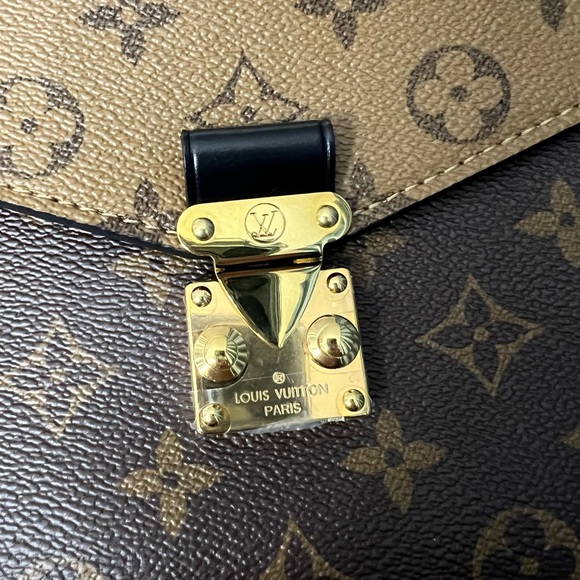 NWT Louis Vuitton Pochette Metis in Reverse Monogram (MADE IN FRANCE) DATE CODE - Picture 14 of 16